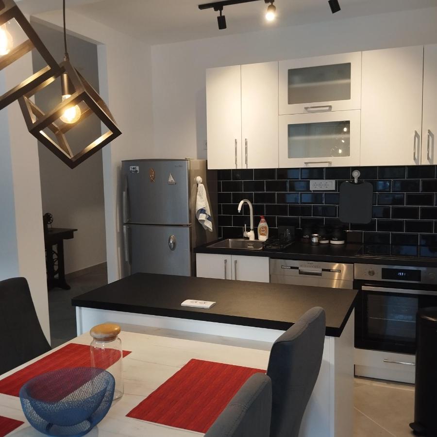 Apartman Lubarda Apartment Kotor Bagian luar foto